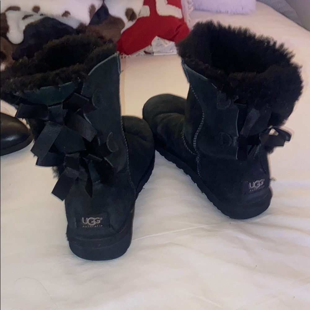 BLACK BOWTIE UGG BOOTS